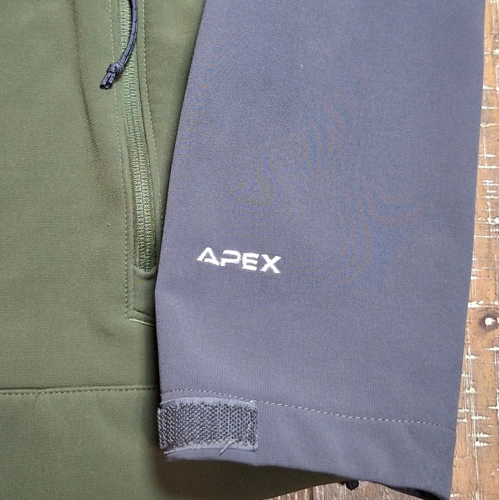 The North Face Men's‎ L Green/Gray Full Zip Jacket Zip Pockets Apex Logo Outdoor
